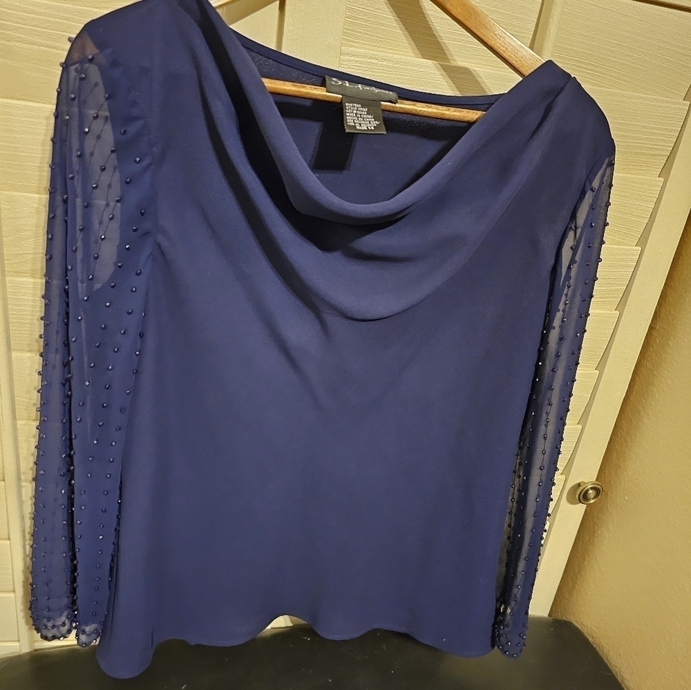 Ladies SL fashions dress blouse